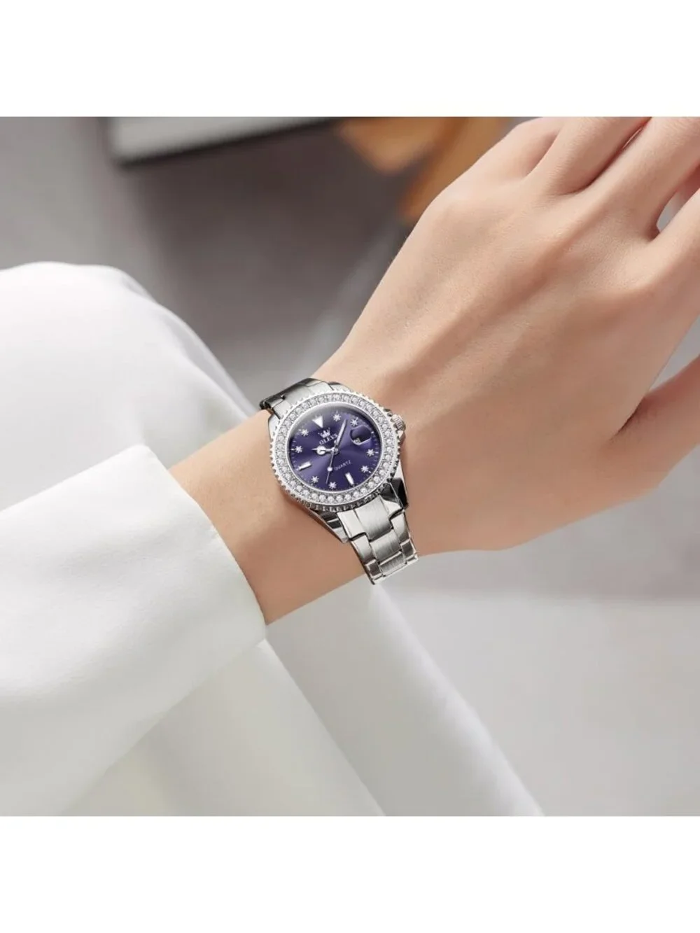 Women's Purple Luxury Diamond with Date Analog Quartz Waterproof Wrist Watch